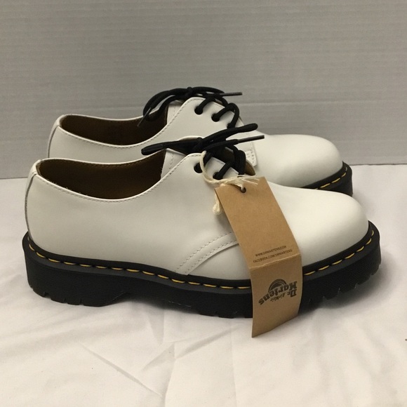 DR MARTENS SHOES - Picture 2 of 16
